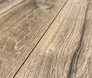 Ламинат YUKON Decking Кармак 33 класс 1387х193х12мм (1,606 м2/уп)